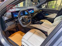 بی ئێم دەبڵیو سیریەس 5